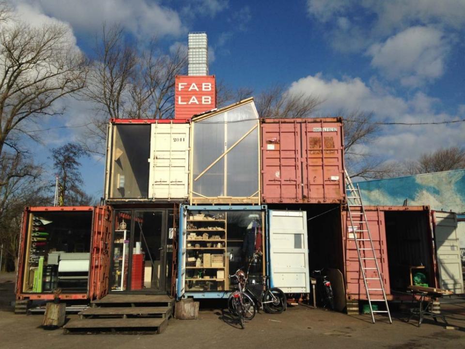 Opgestapelde containers